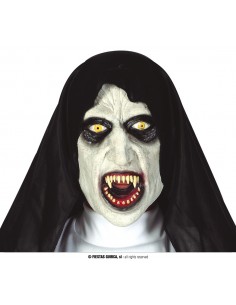 Mascara monja con capucha...